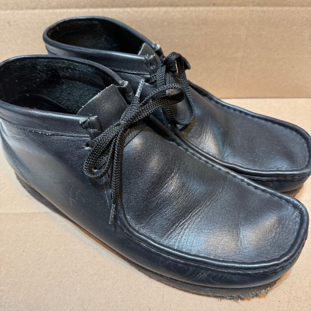 Wallabee Clarks Originals Boots  Crepe Sole Black Leather Men's Size 12M